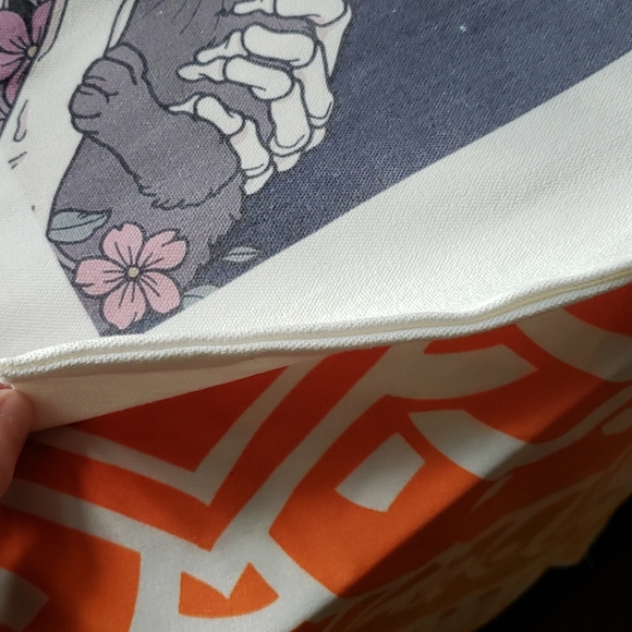 🙀 LAST ONE! Canvas cat and skeleton tote - Picture 5 of 9